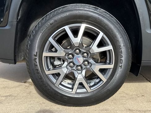 Certified 2023 GMC Acadia SLT w/ Trailering Package AWD/4WD image 10