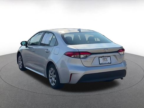 Used 2025 Toyota Corolla LE FWD image 11