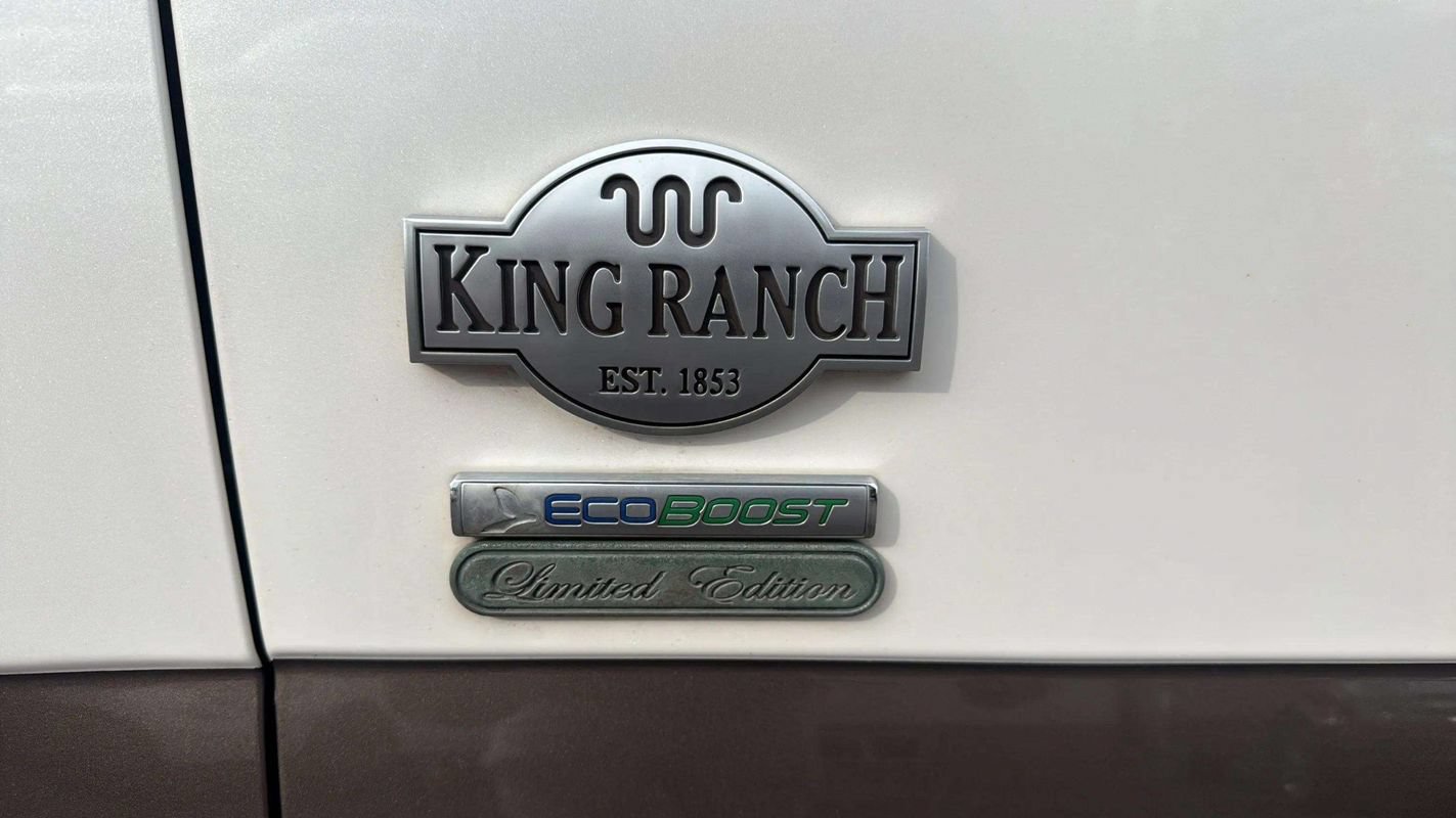 Used 2015 Ford F150 King Ranch w/ Equipment Group 601A Luxury AWD/4WD image 22