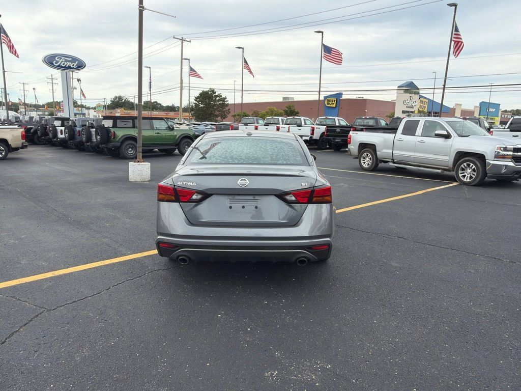 Used 2020 Nissan Altima 2.5 SL FWD image 6
