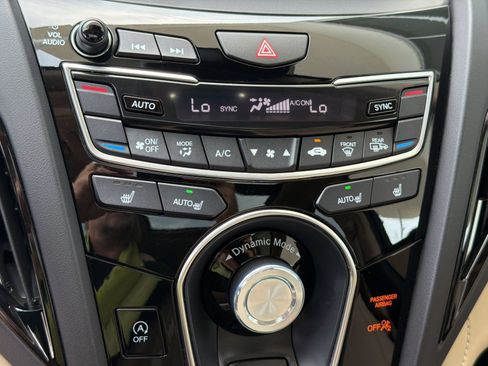 Used 2023 Acura RDX FWD w/ Technology Package image 17