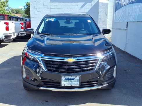 Used 2024 Chevrolet Equinox LT AWD/4WD image 2