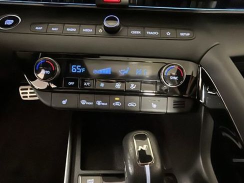 Used 2025 Hyundai Elantra N FWD image 23