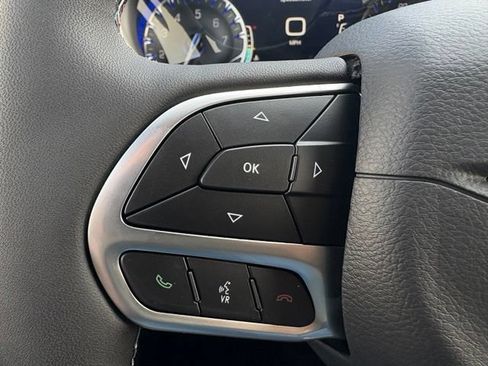 New 2027 Chrysler Pacifica Select FWD image 23