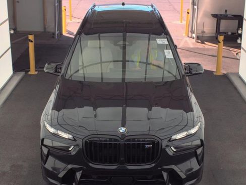 Used 2024 BMW X7 M60i w/ Executive Package image 2