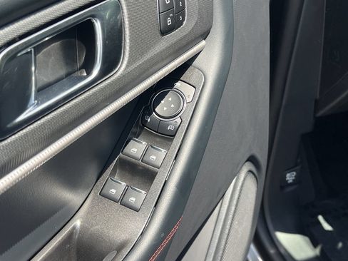 New 2026 Ford Explorer ST-Line w/ ST-Line Street Pack AWD/4WD image 16