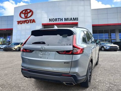Used 2025 Honda CR-V Sport-L image 4