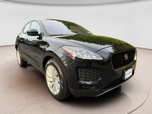 Used 2020 Jaguar E-PACE SE image 6