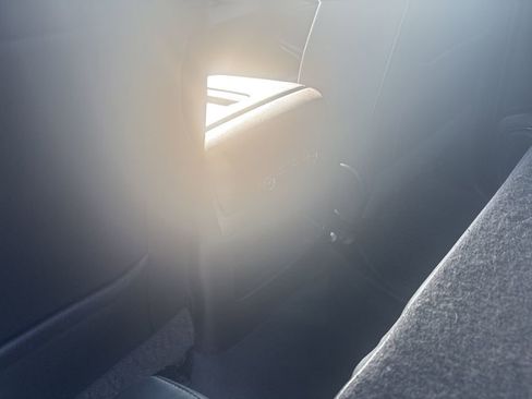 Used 2019 Chevrolet Suburban LT RWD image 9