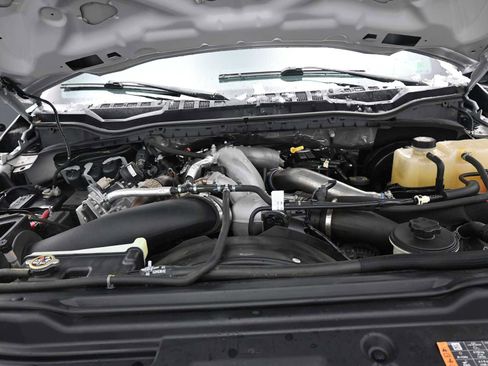 Used 2021 Ford F250 Platinum w/ FX4 Off-Road Package image 11