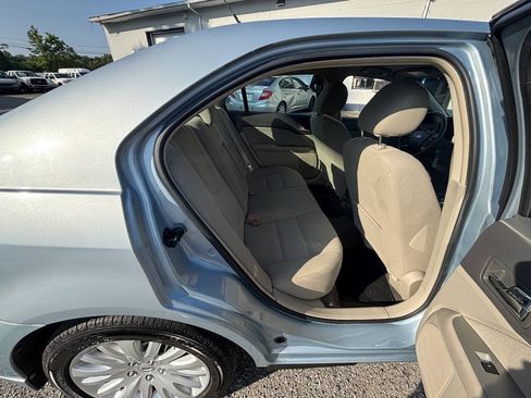 Used 2011 Ford Fusion Hybrid FWD image 41