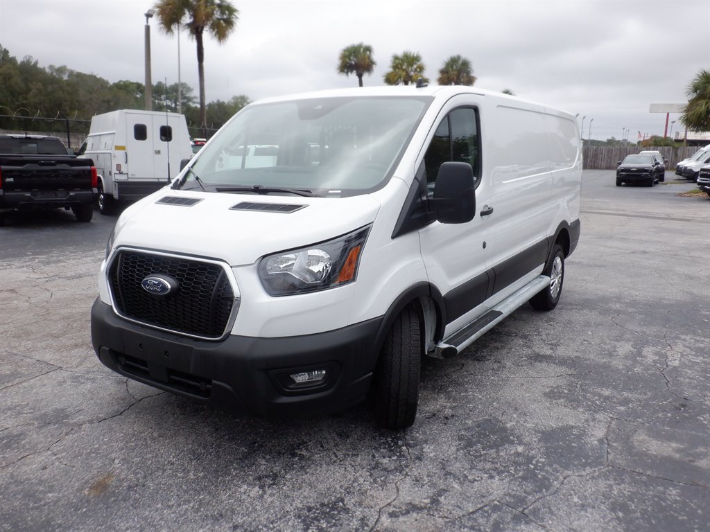Used 2025 Ford Transit 250 Low Roof w/ Exterior Upgrade Package RWD image 22
