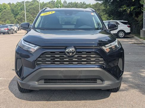 Used 2024 Toyota RAV4 XLE FWD image 8