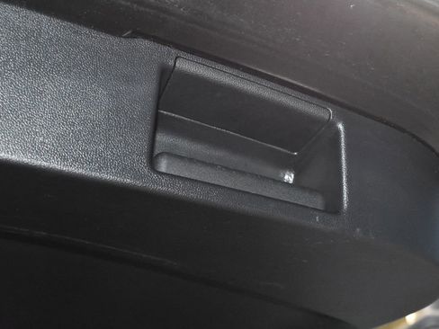 Used 2025 Ford Escape Active image 30