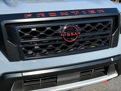 Used 2023 Nissan Frontier PRO-4X w/ Technology Package image 28