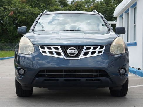 Used 2013 Nissan Rogue SV image 4