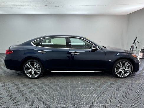Used 2017 INFINITI Q70 L 3.7 image 7