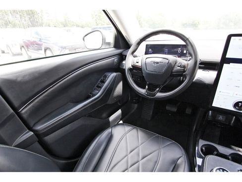 Used 2022 Ford Mustang Mach-E Select w/ Comfort/Technology Package RWD image 11