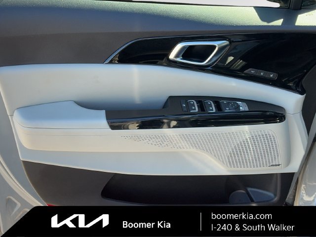Used 2024 Kia Carnival SX Prestige FWD image 16