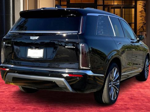 New 2026 Cadillac Vistiq Premium Luxury image 6
