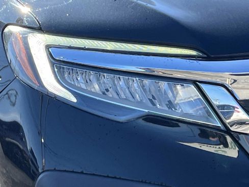 Used 2022 Honda Pilot Touring image 10