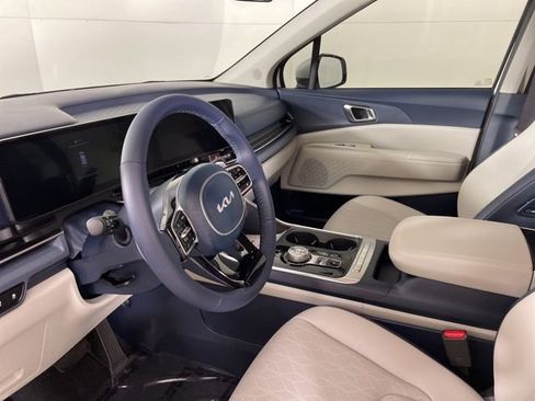 New 2026 Kia Carnival EX image 22
