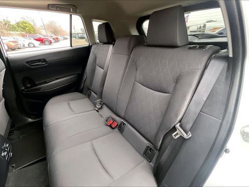 Used 2026 Toyota Corolla Cross LE w/ Moonroof Package image 21