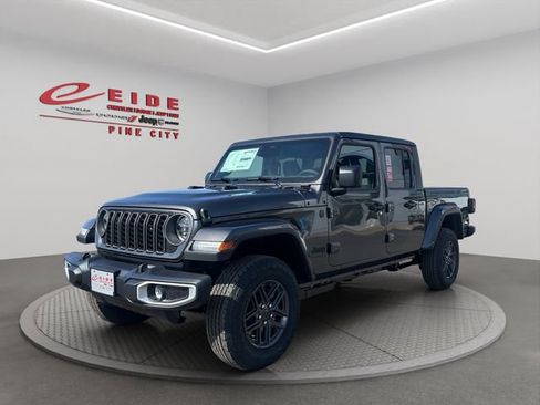 New 2026 Jeep Gladiator Sport AWD/4WD image 34