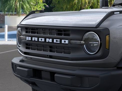 New 2025 Ford Bronco 4-Door AWD/4WD image 19