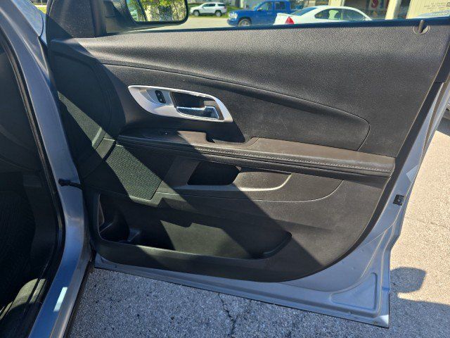 Used 2015 Chevrolet Equinox LS AWD/4WD image 41