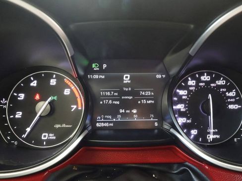 Used 2020 Alfa Romeo Stelvio AWD w/ Nero Edizione image 31