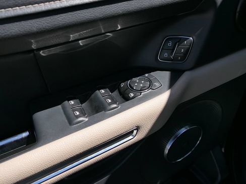 Used 2024 Ford Expedition Limited RWD image 14