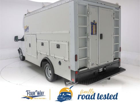 Used 2020 Chevrolet Express 3500 w/ Power Convenience Package image 5