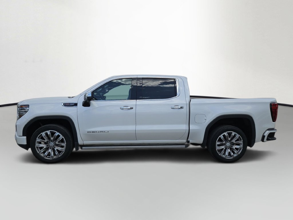 Used 2023 GMC Sierra 1500 Denali w/ Denali Reserve Package AWD/4WD image 4