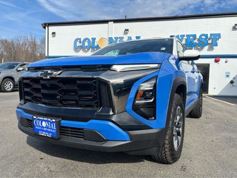 New 2025 Chevrolet Equinox ACTIV FWD image 2