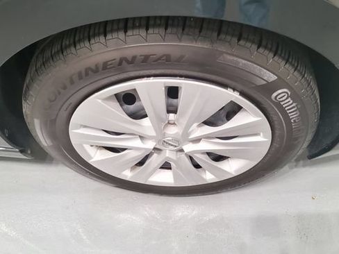 Used 2023 Nissan Sentra S FWD image 30