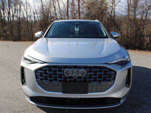 New 2025 Audi Q5 2.0T Premium image 3