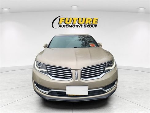 Used 2017 Lincoln MKX Select w/ Select Plus Package image 2