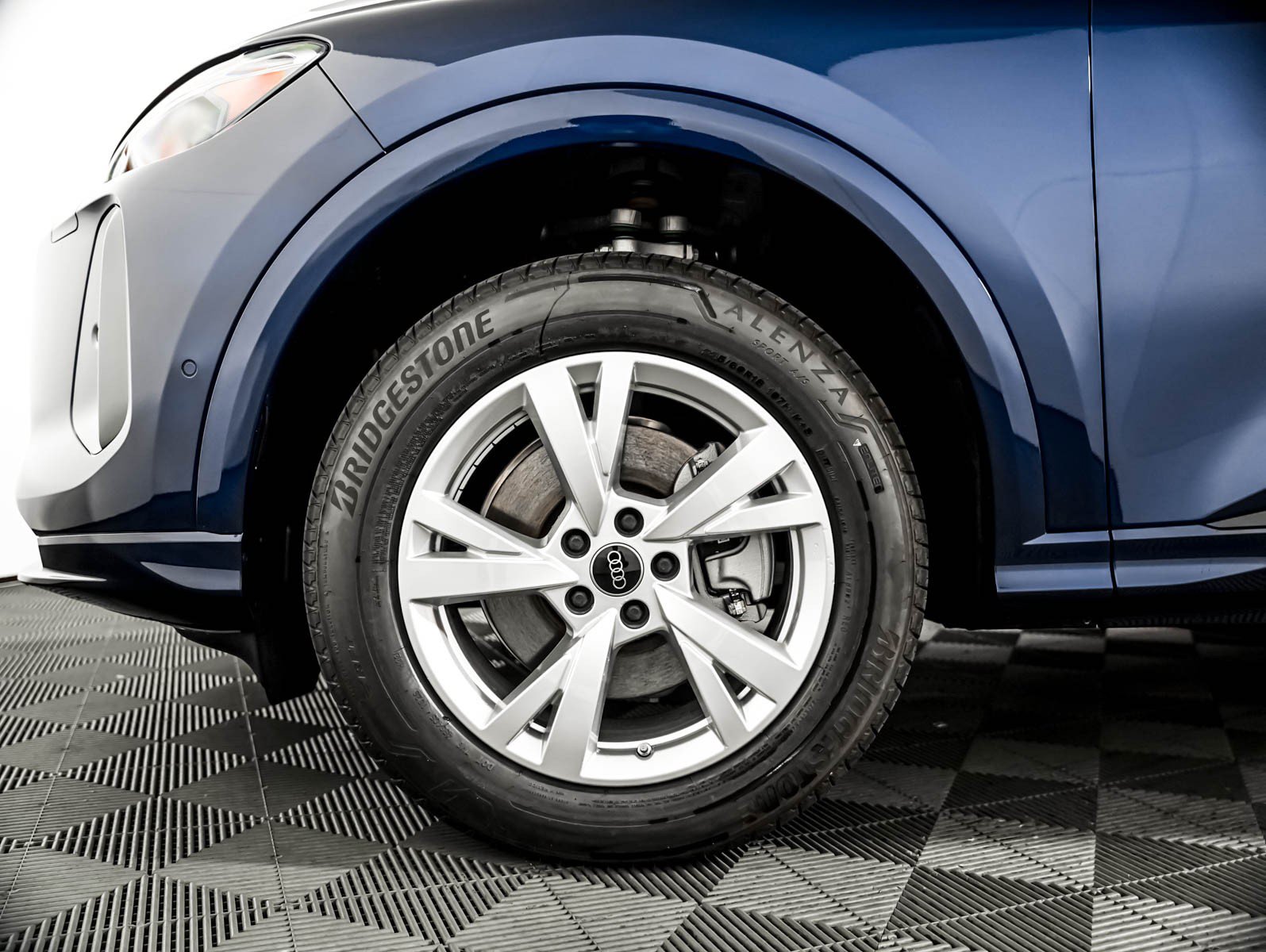 New 2026 Audi Q5 Premium AWD/4WD image 4