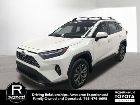 Used 2022 Toyota RAV4 Limited AWD/4WD image 2