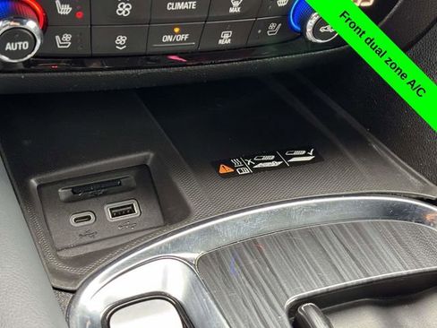 Used 2024 Buick Enclave Premium image 24