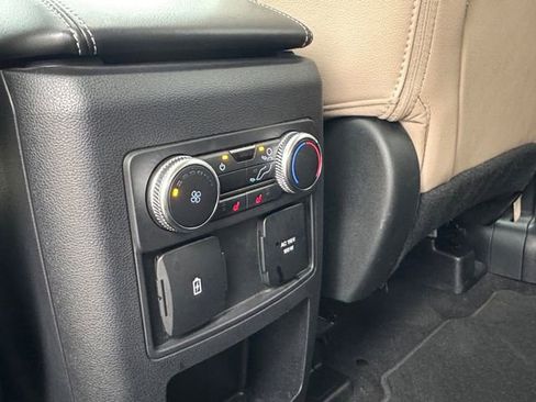 Used 2021 Ford Explorer Limited w/ Equipment Group 301A image 30