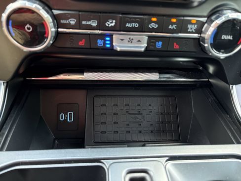 Used 2023 Ford F150 Raptor AWD/4WD image 7