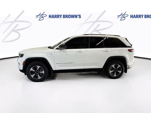Used 2022 Jeep Grand Cherokee Limited 4xe w/ Luxury Tech Group II AWD/4WD image 8