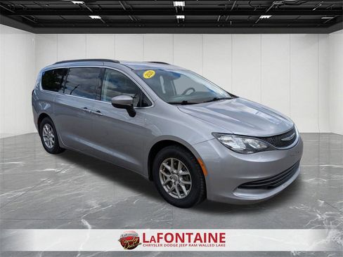 Used 2020 Chrysler Voyager Lxi image 7