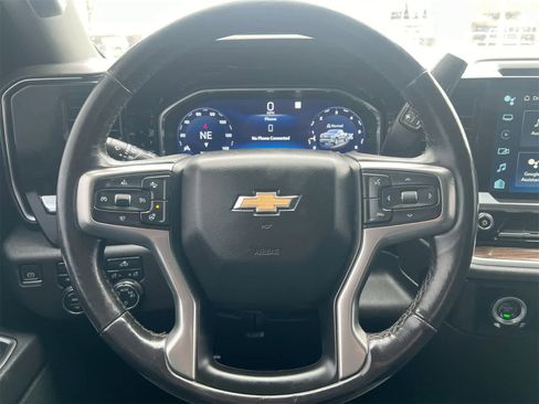 Used 2022 Chevrolet Silverado 1500 LT image 22