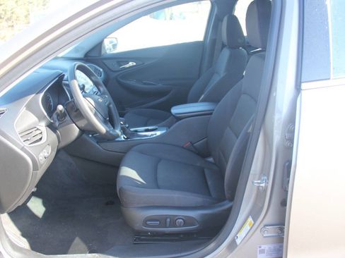 Used 2024 Chevrolet Malibu LT image 23