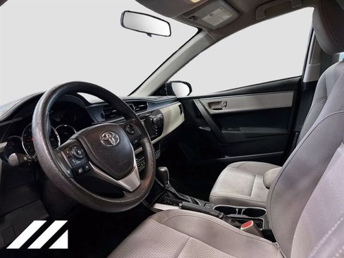 Used 2014 Toyota Corolla LE FWD image 9