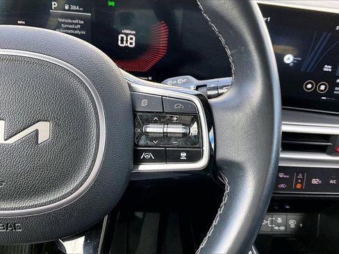 Used 2024 Kia Sorento S image 31