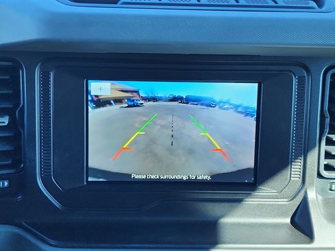 Used 2022 Ford Bronco Big Bend w/ Sasquatch Package image 23